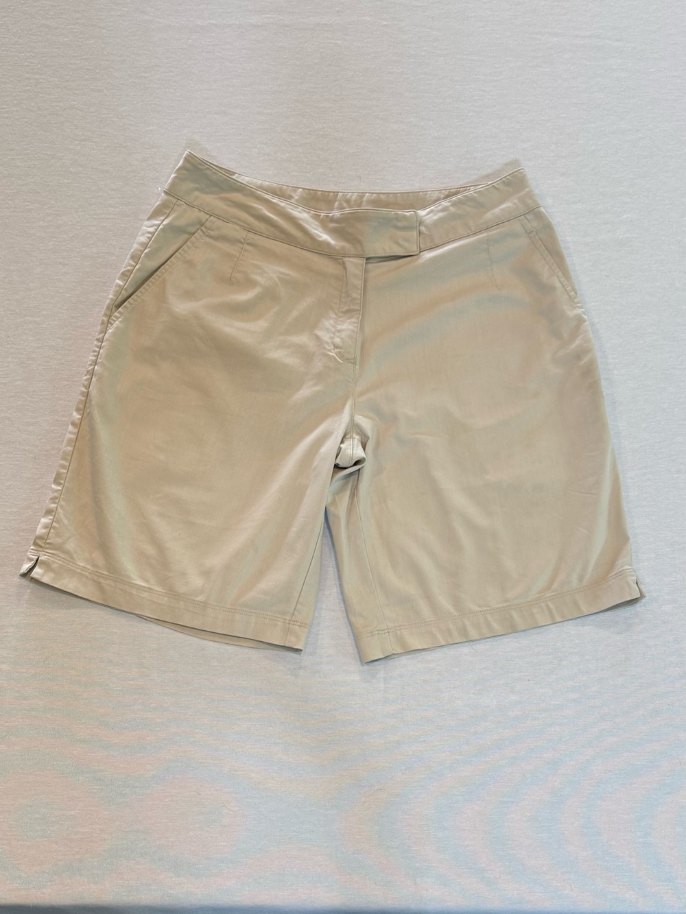 Nike Golf Dri-Fit Khaki Shorts Women’s Size 8 Medium